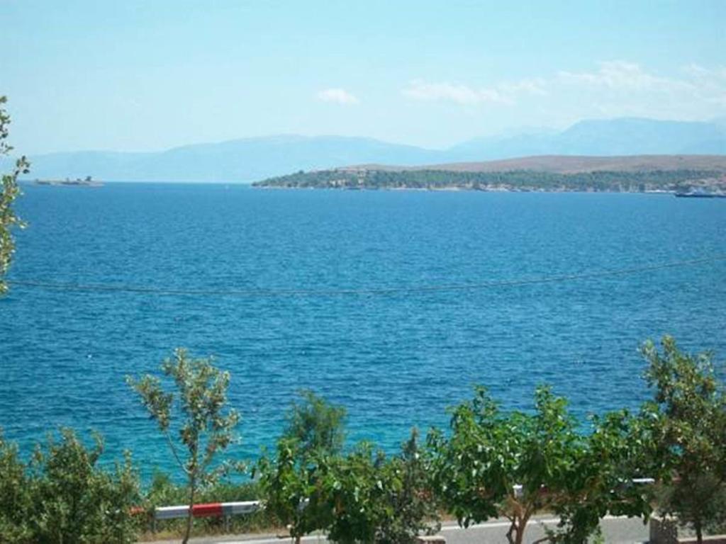 Niriides Apartment Galaxidi ภายนอก รูปภาพ