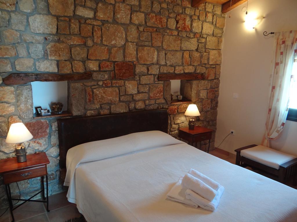 Niriides Apartment Galaxidi ภายนอก รูปภาพ