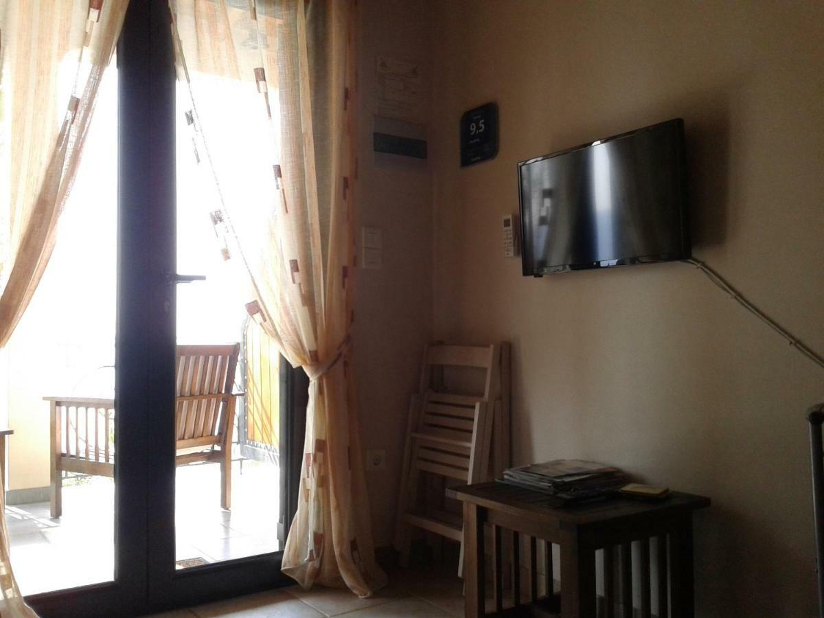 Niriides Apartment Galaxidi ภายนอก รูปภาพ